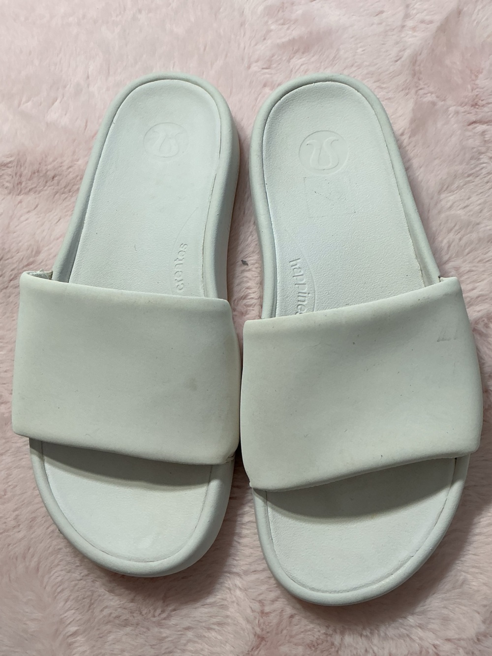 lululemon athletica White Slide Sandals c141